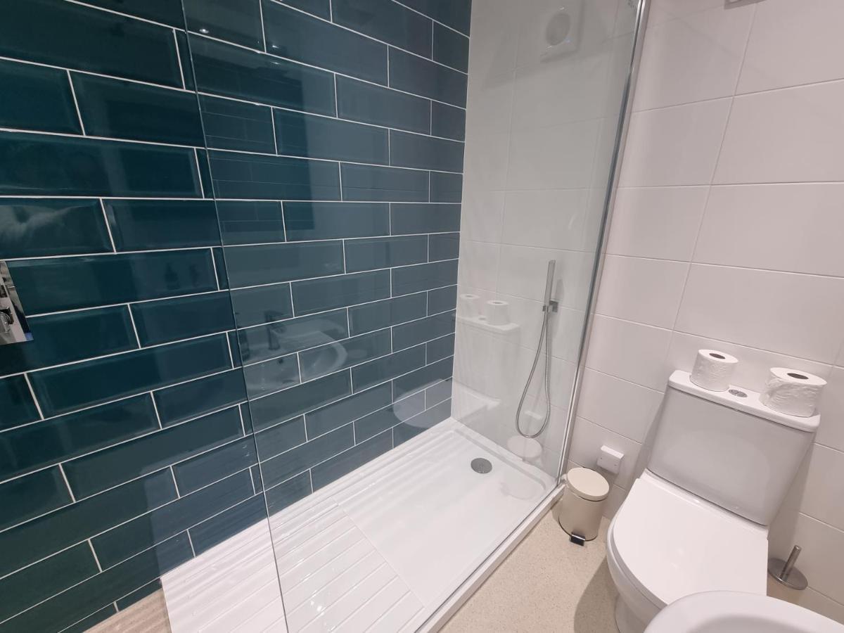 The Bunker-Luxe Central Falmouth Getaway With Stunning Sea Views المظهر الخارجي الصورة