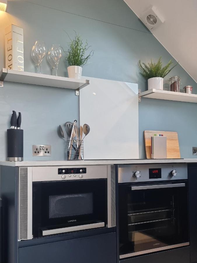 The Bunker-Luxe Central Falmouth Getaway With Stunning Sea Views المظهر الخارجي الصورة