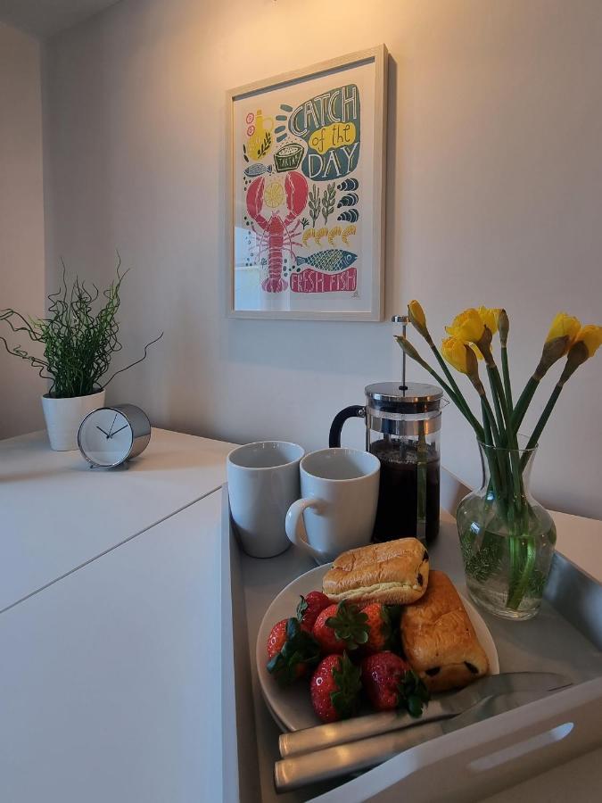 The Bunker-Luxe Central Falmouth Getaway With Stunning Sea Views المظهر الخارجي الصورة