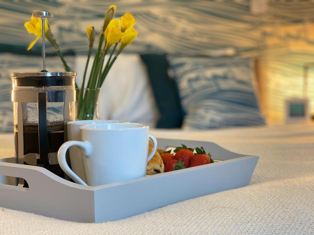 The Bunker-Luxe Central Falmouth Getaway With Stunning Sea Views المظهر الخارجي الصورة