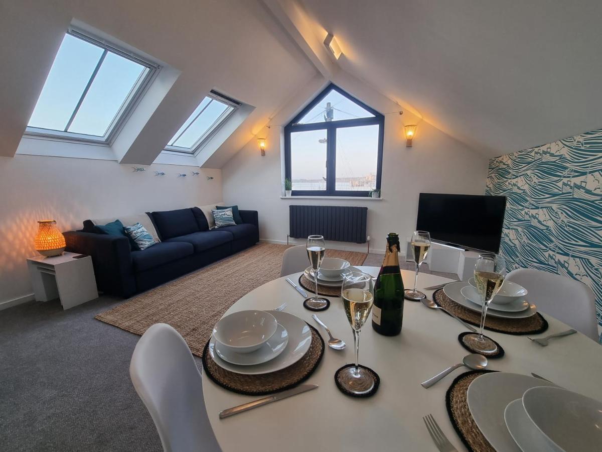 The Bunker-Luxe Central Falmouth Getaway With Stunning Sea Views المظهر الخارجي الصورة