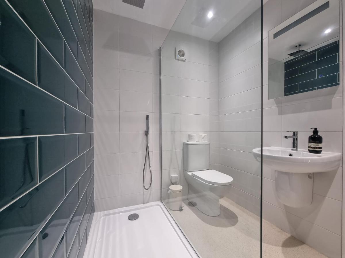 The Bunker-Luxe Central Falmouth Getaway With Stunning Sea Views المظهر الخارجي الصورة