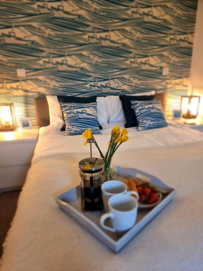 The Bunker-Luxe Central Falmouth Getaway With Stunning Sea Views المظهر الخارجي الصورة