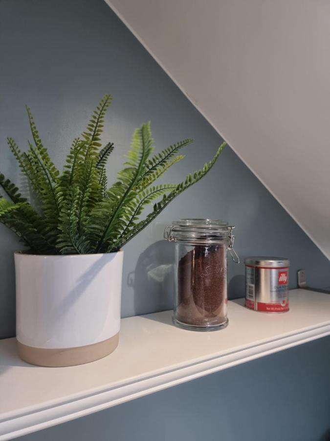 The Bunker-Luxe Central Falmouth Getaway With Stunning Sea Views المظهر الخارجي الصورة